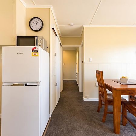Waitangi Beach Bach 30B Εξωτερικό φωτογραφία